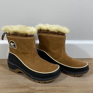 Sorel winter snow boots. waterproof.